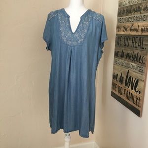Maurices women’s dress 40% viscose sizes XL